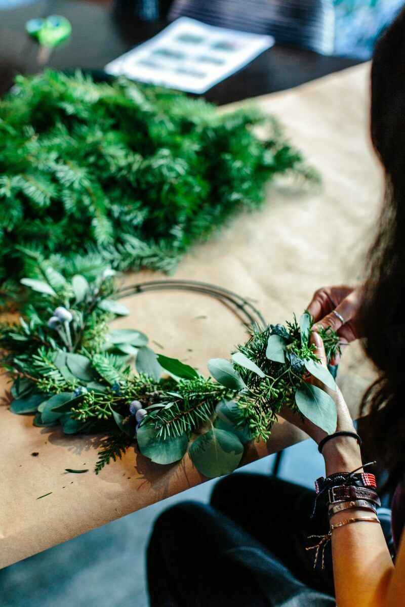 Créez les plus belles décorations de Noël à partir de vos propres plantes de haies